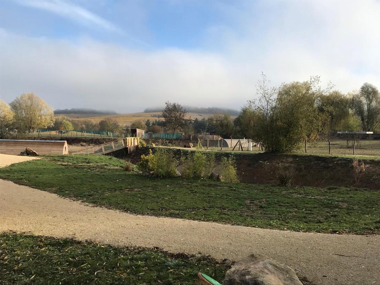 Lodges Des Grands Crus Chablis Exterior foto